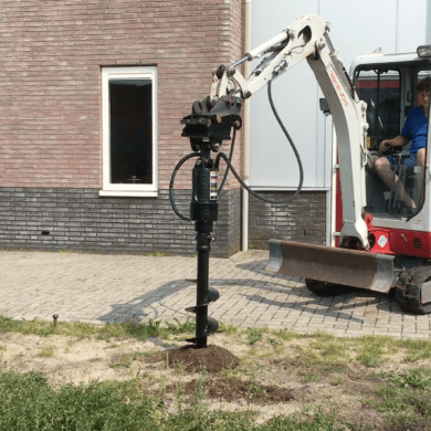 Digga auger drive for micro excavator 750 kg - 2 T